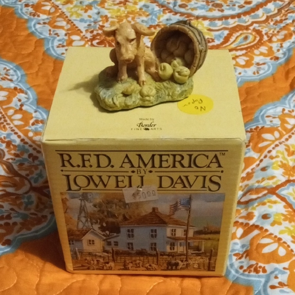 Vintage R.F.D. America Figurine - Tan and Brown